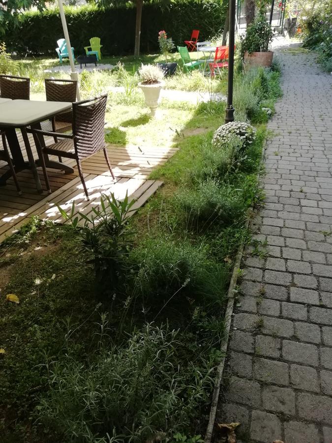 Гостьовий будинок La Mirabelle-Casteil Country House Екстер'єр фото